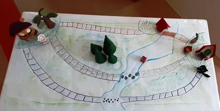Gioco da tavolo con i burattini Gioco da tavolo con i burattini