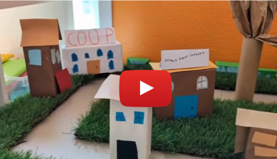 Accedi al video su YouTube: "Progettiamo e creiamo una città".